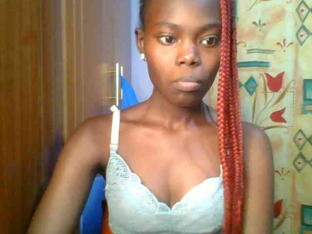 Sweet-petite Sweet-petite