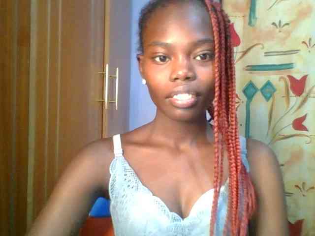 Sweet-petite Sweet-petite