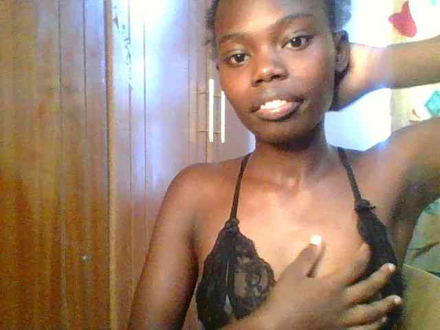 Sweet-petite Sweet-petite