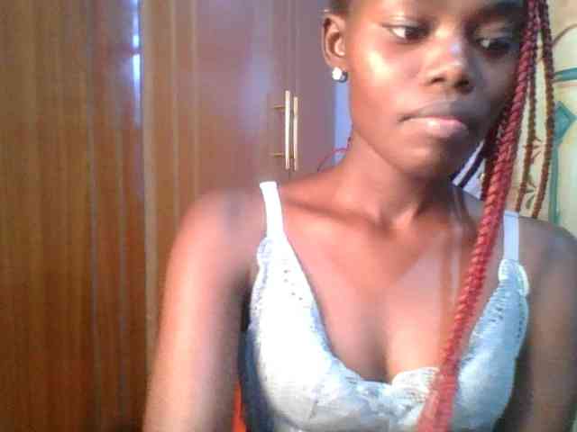 Sweet-petite Sweet-petite