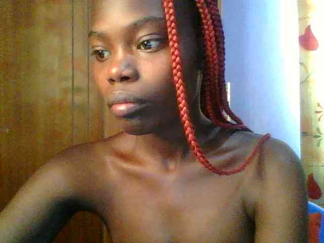 Sweet-petite Sweet-petite