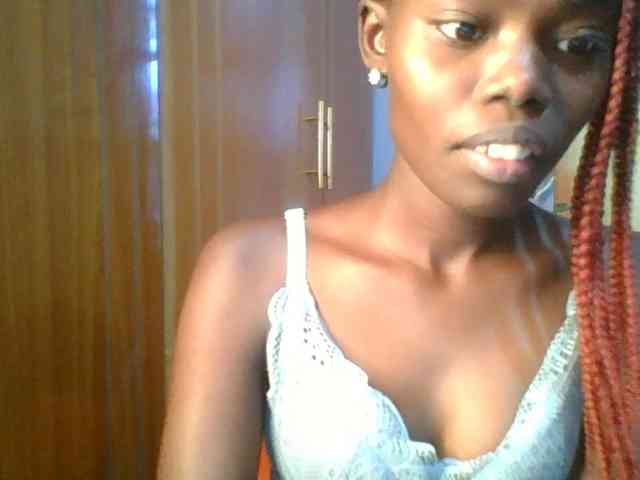 Sweet-petite Sweet-petite