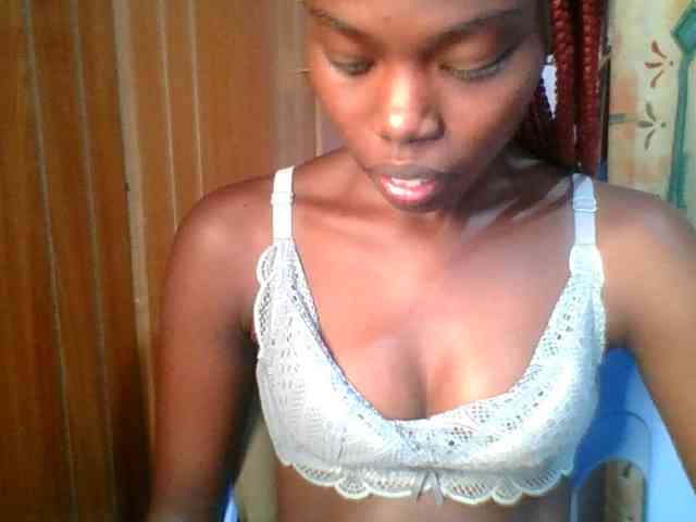 Sweet-petite Sweet-petite