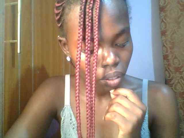 Sweet-petite Sweet-petite