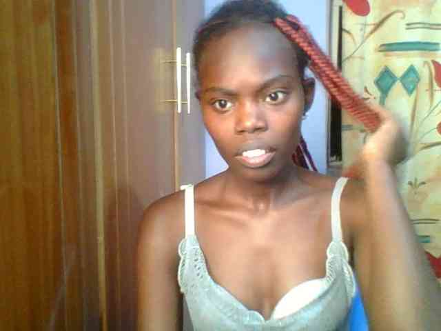 Sweet-petite Sweet-petite