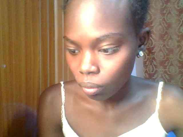 Sweet-petite Sweet-petite