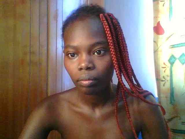 Sweet-petite Sweet-petite