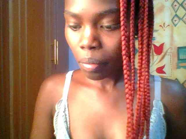 Sweet-petite Sweet-petite