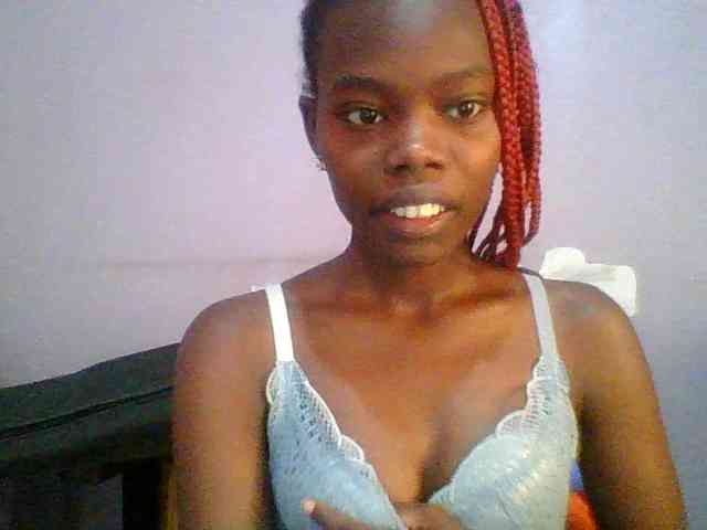 Sweet-petite Sweet-petite