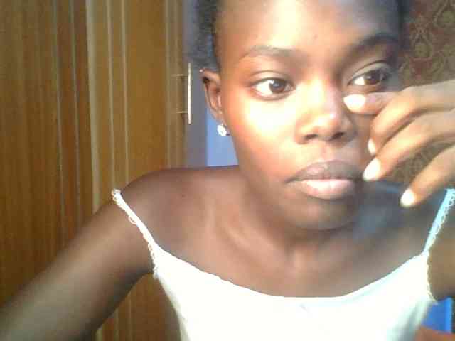 Sweet-petite Sweet-petite