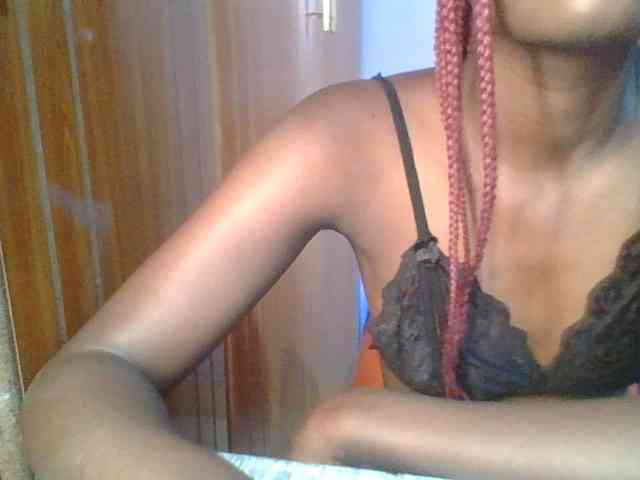 Sweet-petite Sweet-petite