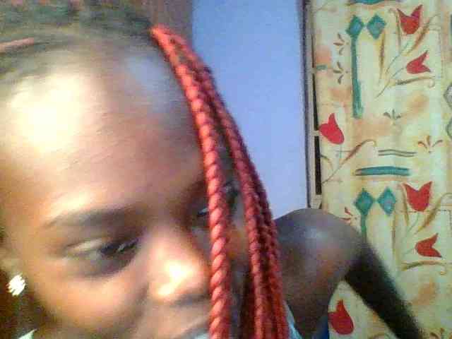 Sweet-petite Sweet-petite