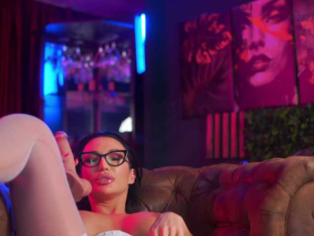 AstridVex's BongaCams show and profile