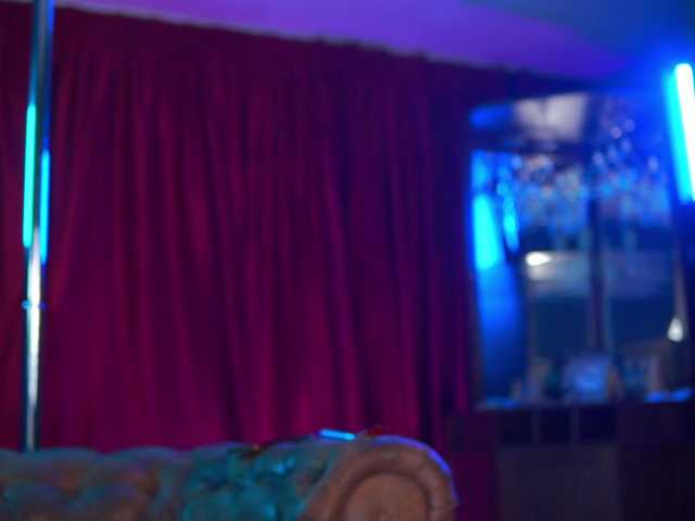 AstridVex's BongaCams show and profile