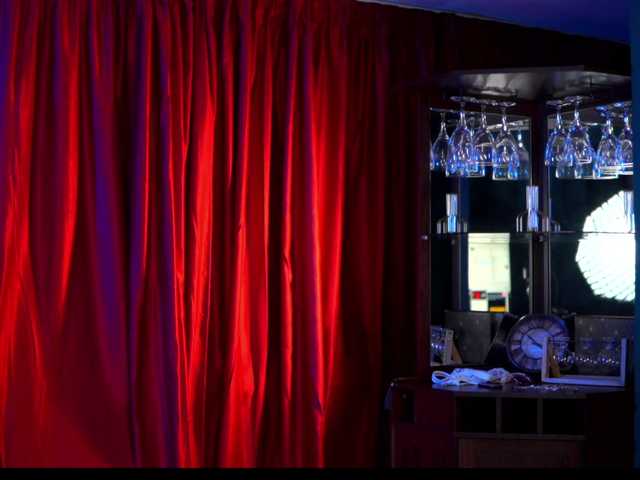 AstridVex's BongaCams show and profile