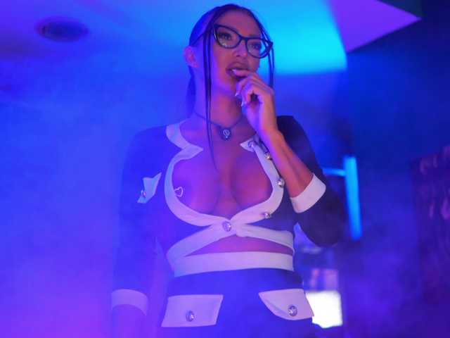 AstridVex's BongaCams show and profile