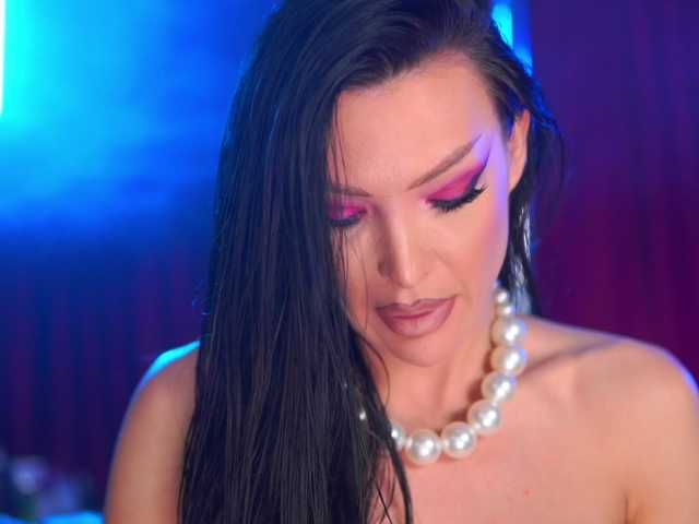 AstridVex's BongaCams show and profile