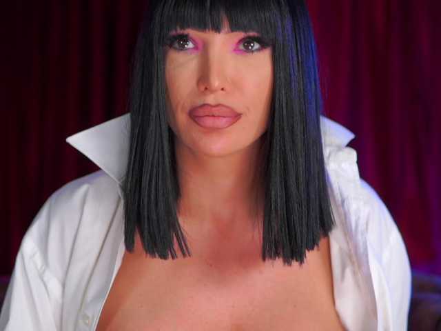 AstridVex's BongaCams show and profile