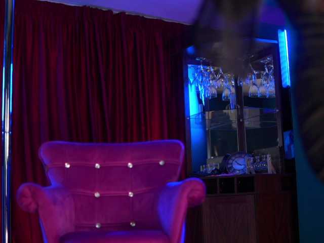 AstridVex's BongaCams show and profile