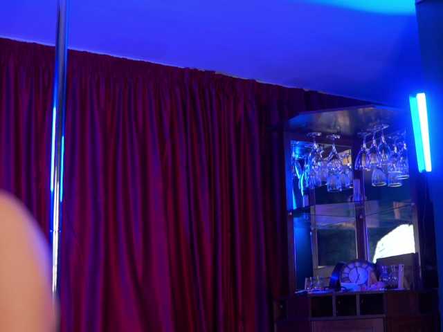 AstridVex's BongaCams show and profile