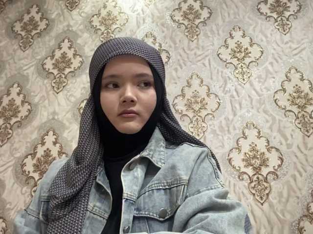 MachelleEchavarria's Thumb Image