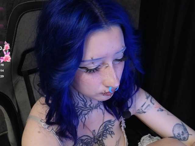 YoungAlice1 – webcam model profile photo