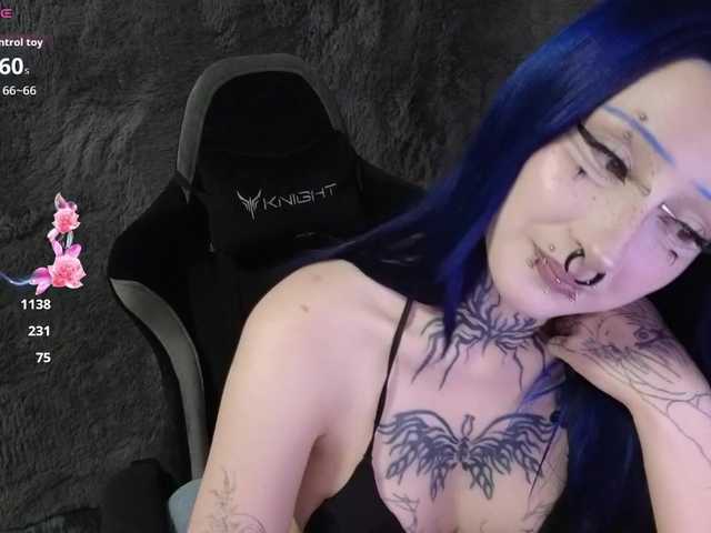 видео YoungAlice1