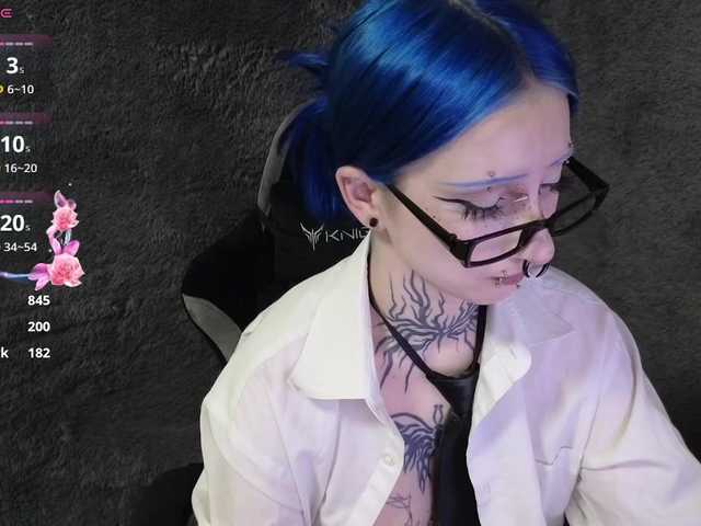 YoungAlice1's BongaCams show and profile