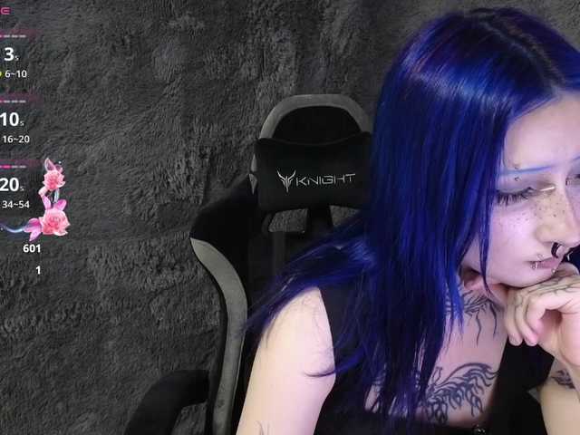 YoungAlice1's BongaCams show and profile