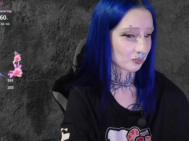 YoungAlice1's BongaCams show and profile