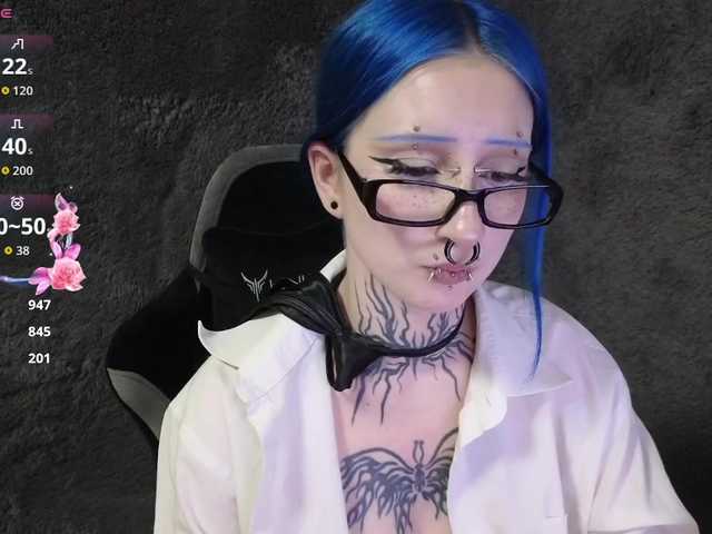 YoungAlice1's BongaCams show and profile