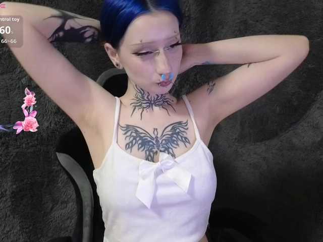 YoungAlice1's BongaCams show and profile