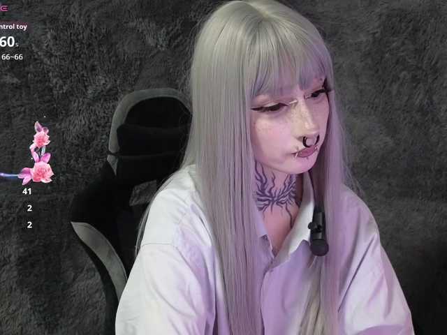 YoungAlice1's BongaCams show and profile