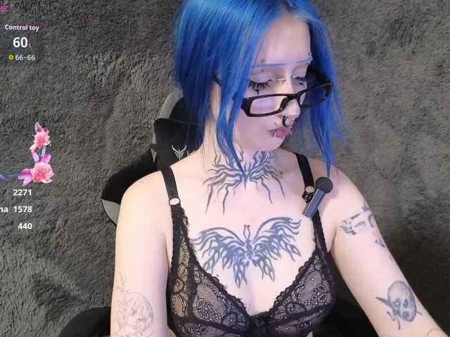 YoungAlice1's BongaCams show and profile