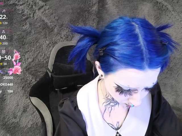 в попе у YoungAlice1