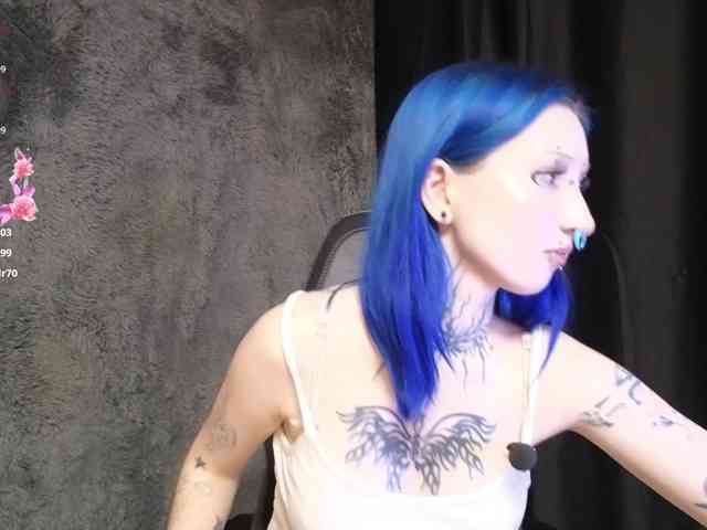 YoungAlice1 YoungAlice1