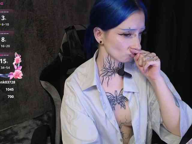 YoungAlice1 Live Webcam on BongaCams