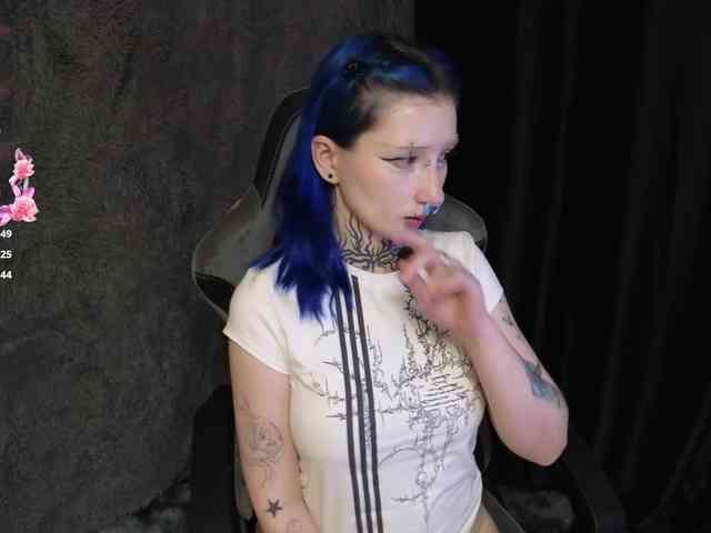 YoungAlice1 YoungAlice1