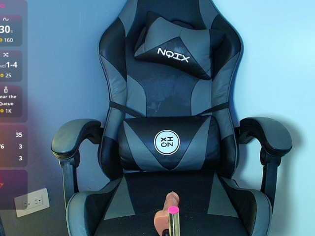 Brunette-Candy webcam