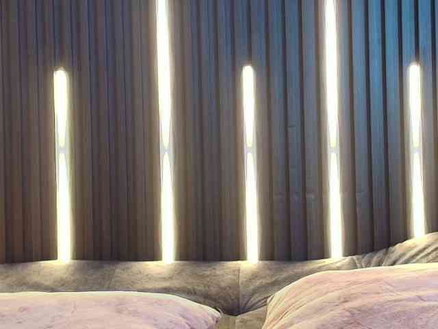 Brunette-Candy webcam