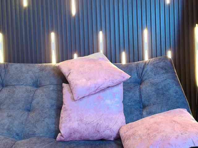 Brunette-Candy webcam