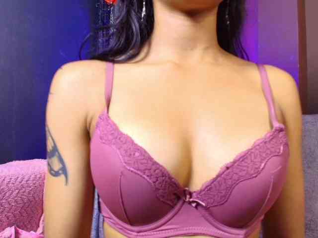 Brunette-Candy Brunette-Candy