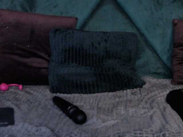 RileyLanna's BongaCams show and profile