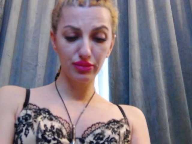 RileyLanna's BongaCams show and profile