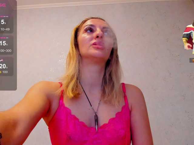 RileyLanna's BongaCams show and profile