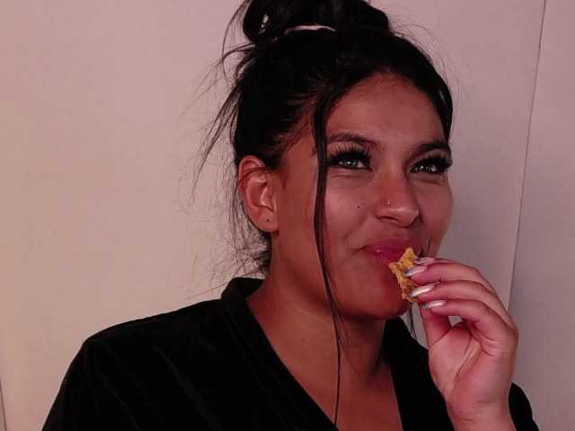 LannyShell's BongaCams show and profile