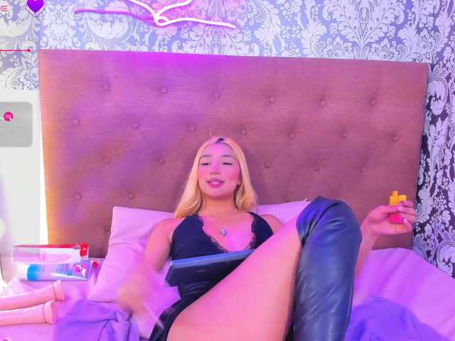 Irina-tay's BongaCams show and profile