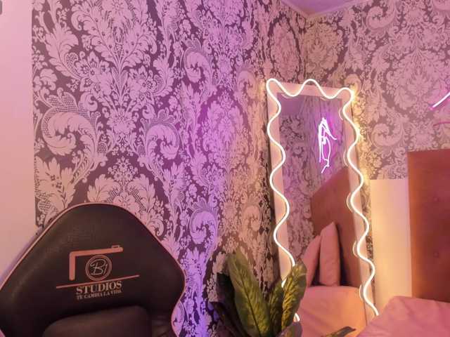 Irina-tay's BongaCams show and profile