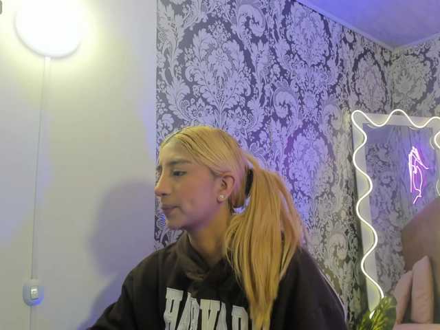 Irina-tay's BongaCams show and profile