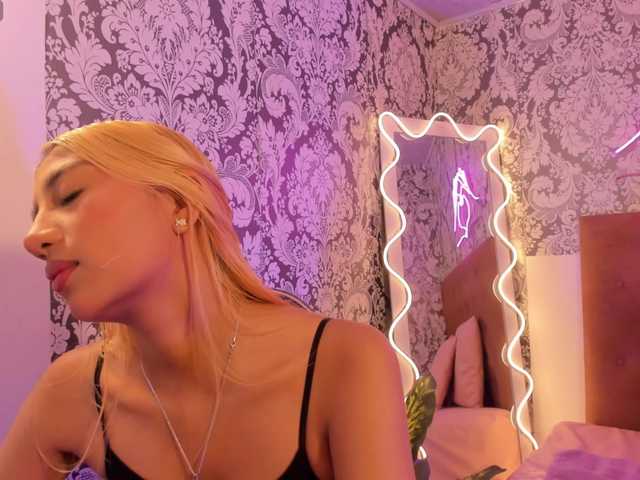 Irina-tay's BongaCams show and profile